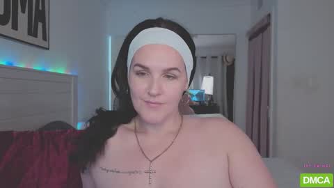 Ivy Swings online show from 03.17.26