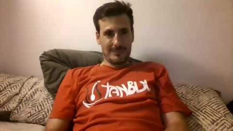 Snapshot of iyoperro chatting on 09.19.25 Casandro online show from 09.19.25