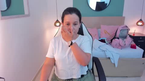 Iza online show from 12.06.24