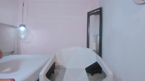 izelevans online show from 03.29.26