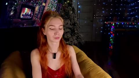 Snapshot of izi_fox chatting on 12.05.24 izi online show from 12.05.24