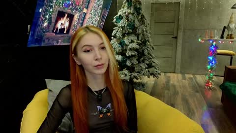 Snapshot of izi_fox chatting on 12.06.24 izi online show from 12.06.24