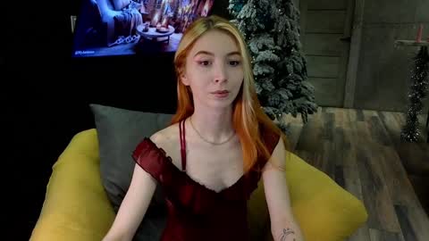 Snapshot of izi_fox chatting on 12.07.24 izi online show from 12.07.24