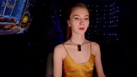 Snapshot of izi_fox chatting on 12.21.24 izi online show from 12.21.24