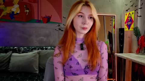 Snapshot of izi_fox chatting on 01.30.25 izi online show from 01.30.25