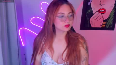 hot izys online show from 02.22.25