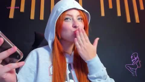 hot izys online show from 10.25.25