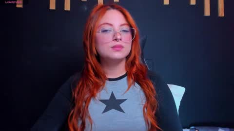 hot izys online show from 04.19.26