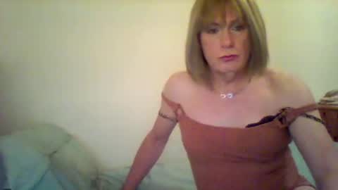 izzy_mchoney online show from 01.02.25