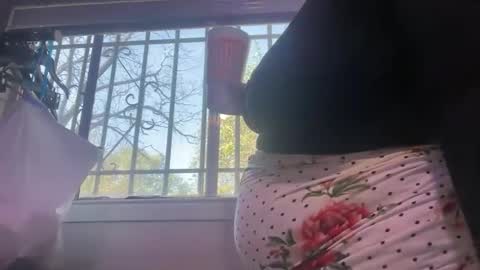 izzyishottttt online show from 10.30.25