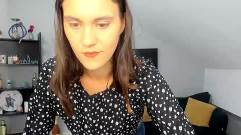 Izzy online show from 09.11.25