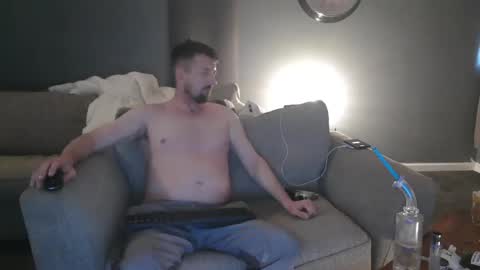 Snapshot of j281133 chatting on 09.29.25 Big 8 online show from 09.29.25