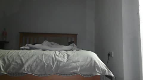 Snapshot of j281133 chatting on 09.29.25 Big 8 online show from 09.29.25