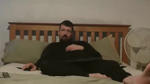 Snapshot of j281133 chatting on 10.22.25 Big 8 online show from 10.22.25