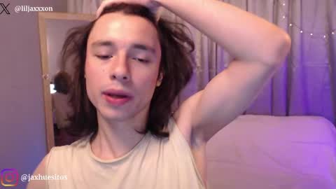 Snapshot of j_a_x_x_x_o_n chatting on 05.05.26 Hey im Jaxxxon check my info online show from 05.05.26
