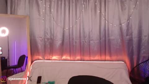 Hey im Jaxxxon check my info     online show from 06.17.26