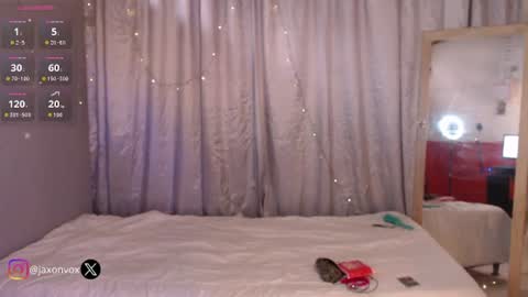 Hey im Jaxxxon check my info     online show from 08.04.26