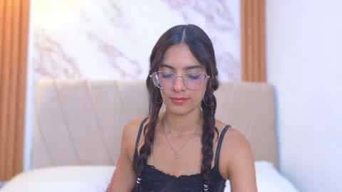 j_belle_ online show from 05.27.26