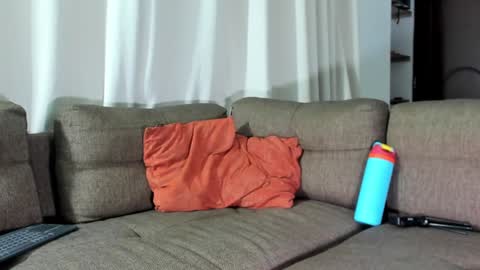 Calix  Independient model Insta and twt Calixsnake online show from 01.15.25