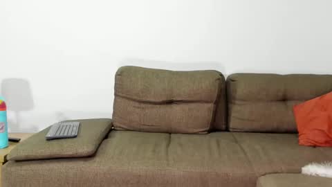 Calix  Independient model Insta and twt Calixsnake online show from 02.14.25