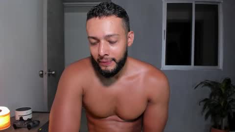 Calix  Independient model Insta and twt Calixsnake online show from 03.18.26