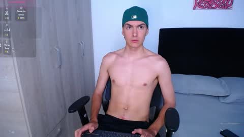 INDEPENDENT MODEL online show from 03.01.25