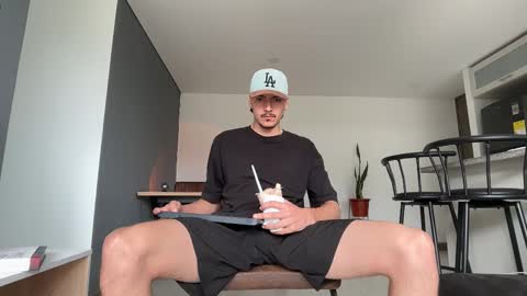 INDEPENDENT MODEL online show from 09.28.25