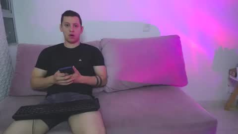 Snapshot of jack_zoe24 chatting on 11.23.25 jack_zoe24 online show from 11.23.25