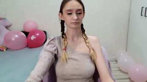 jackie__morgan online show from 12.03.24