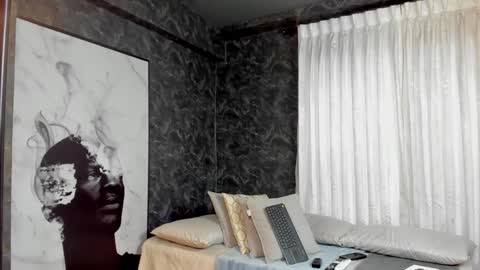 Jackson Bell online show from 12.12.24