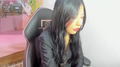 Snapshot of jackye_tay chatting on 09.22.25 JACKYE online show from 09.22.25