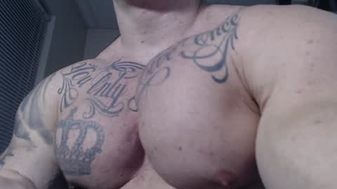 Snapshot of jackyhuge chatting on 12.23.24 Jacky online show from 12.23.24