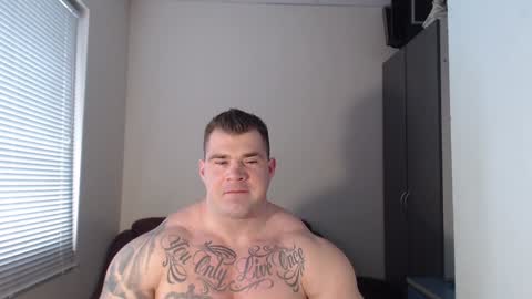 Snapshot of jackyhuge chatting on 02.04.25 Jacky online show from 02.04.25