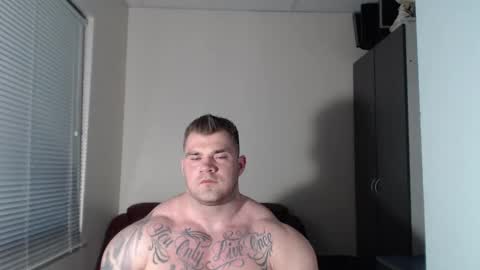 Snapshot of jackyhuge chatting on 03.08.25 Jacky online show from 03.08.25