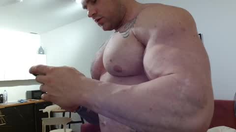 Snapshot of jackyhuge chatting on 09.08.25 Jacky online show from 09.08.25