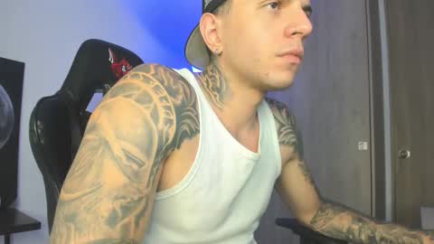 Snapshot of jacobb116 chatting on 09.18.25 jacobb116 online show from 09.18.25