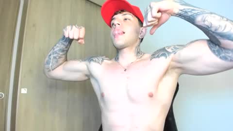 Snapshot of jacobb116 chatting on 10.02.25 jacobb116 online show from 10.02.25