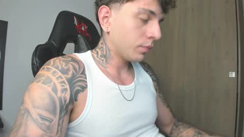 Snapshot of jacobb116 chatting on 10.07.25 jacobb116 online show from 10.07.25