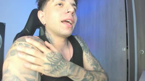 Snapshot of jacobb116 chatting on 10.12.25 jacobb116 online show from 10.12.25