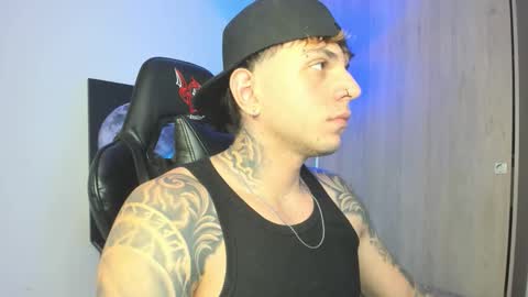 Snapshot of jacobb116 chatting on 10.16.25 jacobb116 online show from 10.16.25