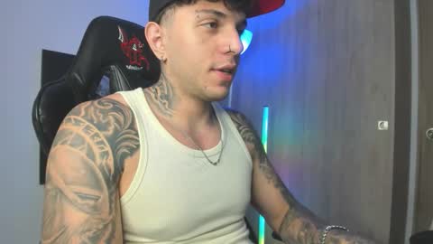 Snapshot of jacobb116 chatting on 10.19.25 jacobb116 online show from 10.19.25