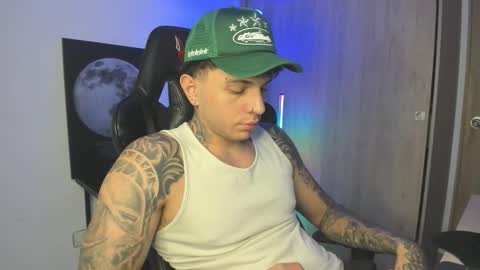 Snapshot of jacobb116 chatting on 10.23.25 jacobb116 online show from 10.23.25