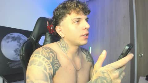 Snapshot of jacobb116 chatting on 10.26.25 jacobb116 online show from 10.26.25