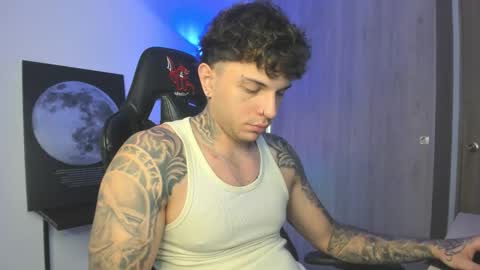 Snapshot of jacobb116 chatting on 10.28.25 jacobb116 online show from 10.28.25