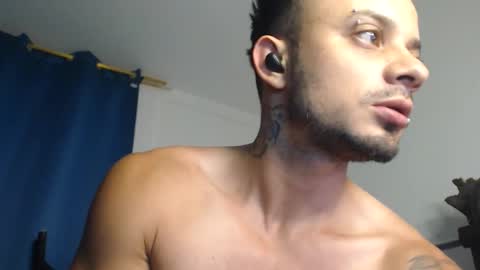 Snapshot of jacobjamess chatting on 12.13.24 jacobjamess online show from 12.13.24