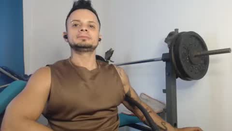 Snapshot of jacobjamess chatting on 12.28.24 jacobjamess online show from 12.28.24