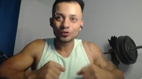 Snapshot of jacobjamess chatting on 01.16.25 jacobjamess online show from 01.16.25