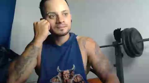 Snapshot of jacobjamess chatting on 01.22.25 jacobjamess online show from 01.22.25