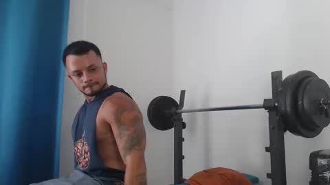Snapshot of jacobjamess chatting on 02.25.25 jacobjamess online show from 02.25.25