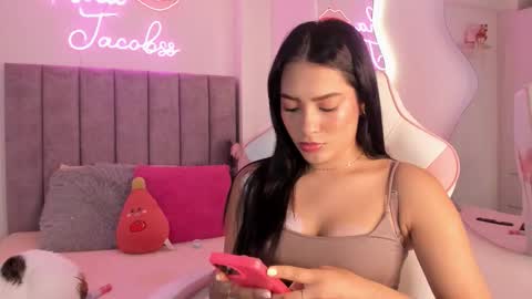 JACOBSS online show from 10.11.25